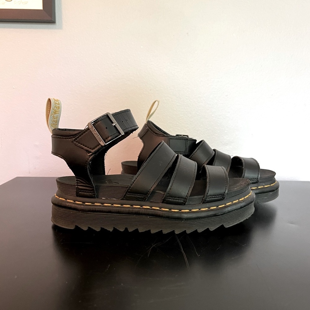 BLAIRE HYDRO LEATHER STRAP SANDALS